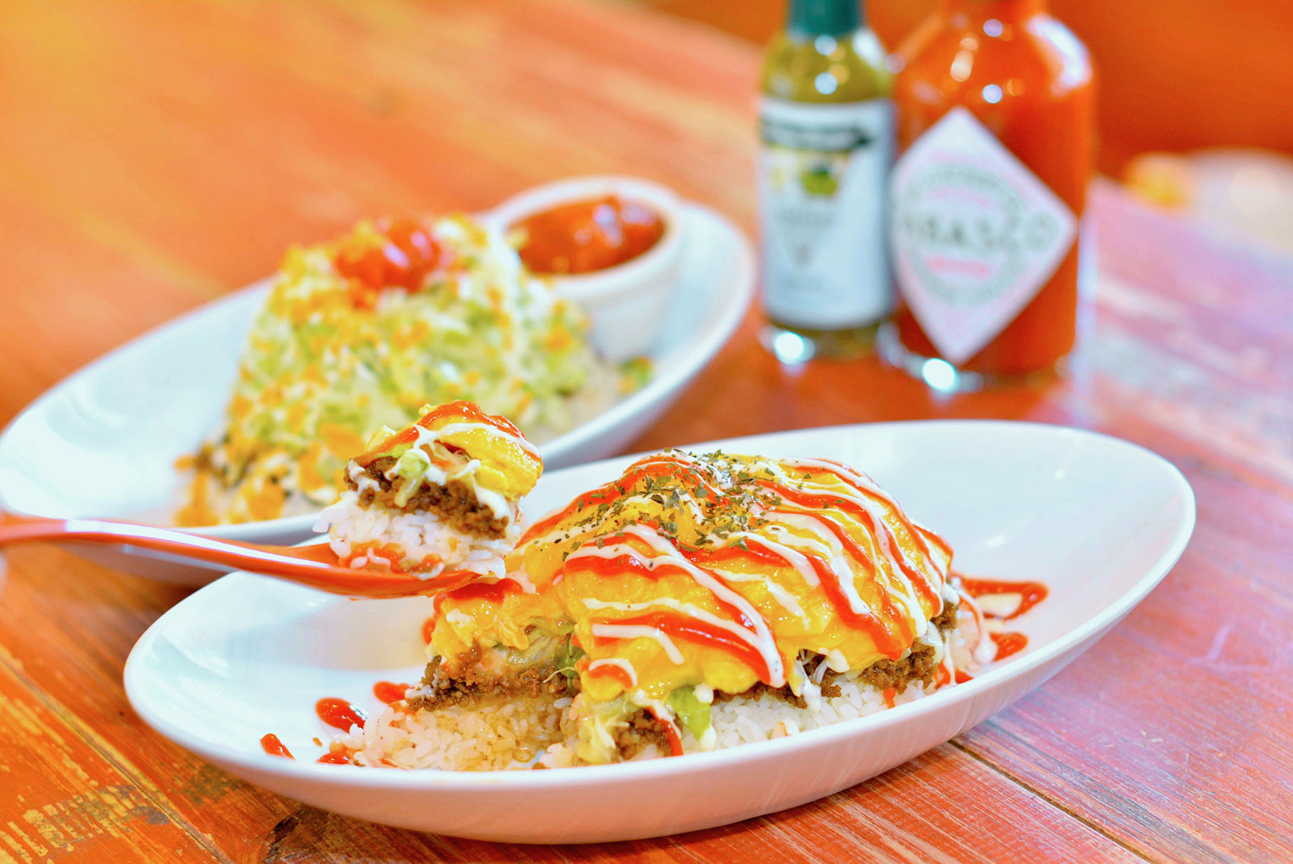 kijimuna specialty dish, taco rice and japanese omelette